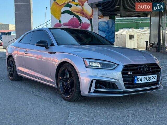 Сірий Ауді A5, об'ємом двигуна 2 л та пробігом 181 тис. км за 17500 $, фото 1 на Automoto.ua