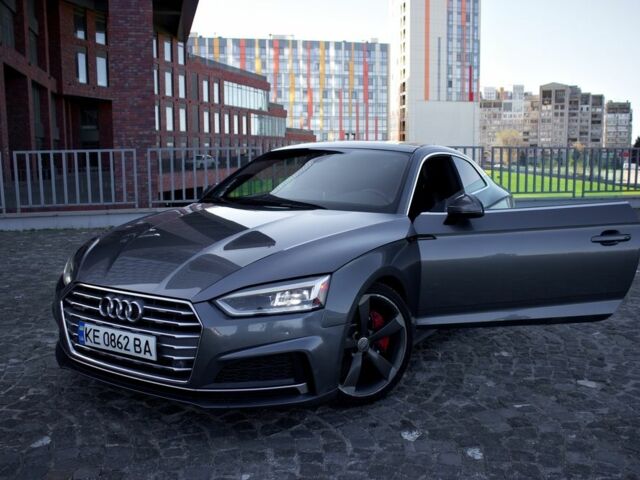 Серый Ауди А5, объемом двигателя 2 л и пробегом 189 тыс. км за 21999 $, фото 1 на Automoto.ua