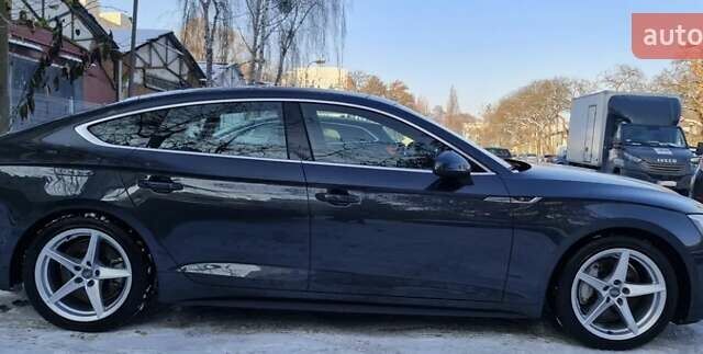 Сірий Ауді A5, об'ємом двигуна 2 л та пробігом 17 тис. км за 27450 $, фото 1 на Automoto.ua