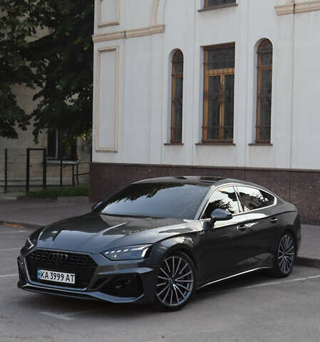 Сірий Ауді A5, об'ємом двигуна 1.98 л та пробігом 41 тис. км за 31000 $, фото 1 на Automoto.ua