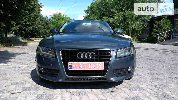 Сірий Ауді A5, об'ємом двигуна 1.8 л та пробігом 92 тис. км за 13200 $, фото 1 на Automoto.ua