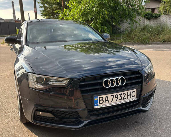 Синий Ауди А5, объемом двигателя 1.8 л и пробегом 243 тыс. км за 15000 $, фото 1 на Automoto.ua