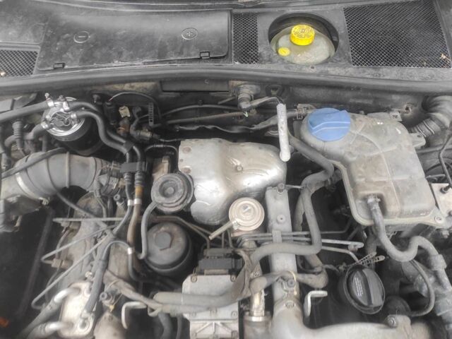 Сірий Ауді A6 Allroad, об'ємом двигуна 2.5 л та пробігом 3 тис. км за 3300 $, фото 1 на Automoto.ua