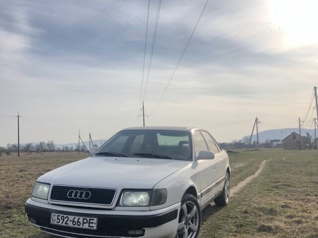 Білий Ауді А6, об'ємом двигуна 2 л та пробігом 320 тис. км за 2500 $, фото 1 на Automoto.ua