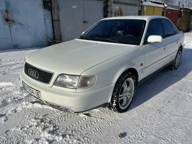 Белый Ауди А6, объемом двигателя 2.6 л и пробегом 439 тыс. км за 2850 $, фото 1 на Automoto.ua