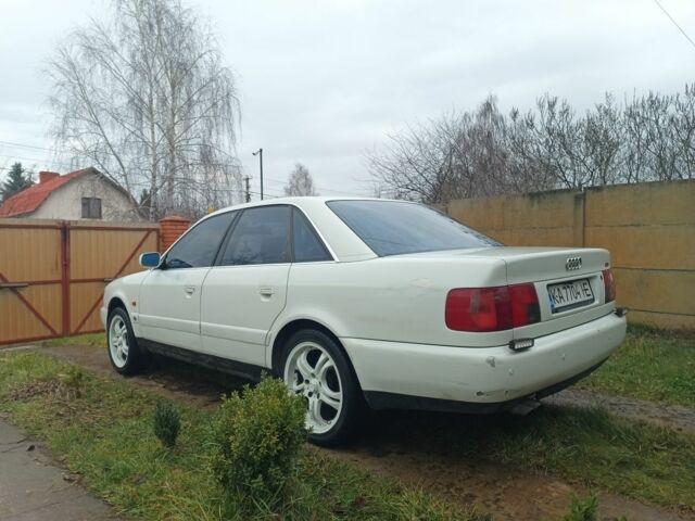 Белый Ауди А6, объемом двигателя 2.6 л и пробегом 452 тыс. км за 2700 $, фото 1 на Automoto.ua
