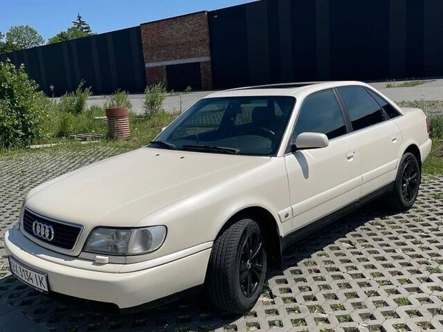 Белый Ауди А6, объемом двигателя 2.8 л и пробегом 375 тыс. км за 3200 $, фото 1 на Automoto.ua