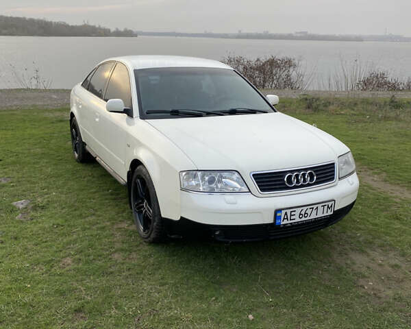 Белый Ауди А6, объемом двигателя 2.8 л и пробегом 400 тыс. км за 5000 $, фото 1 на Automoto.ua
