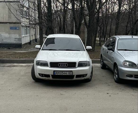 Білий Ауді А6, об'ємом двигуна 2.4 л та пробігом 376 тис. км за 3500 $, фото 1 на Automoto.ua