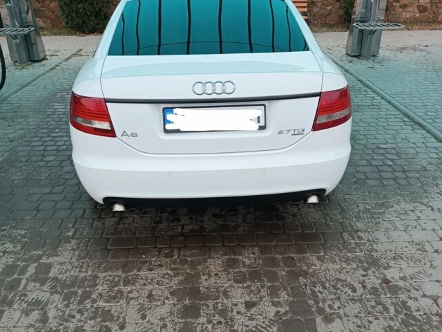 Белый Ауди А6, объемом двигателя 0 л и пробегом 320 тыс. км за 9950 $, фото 1 на Automoto.ua