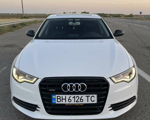 Белый Ауди А6, объемом двигателя 3 л и пробегом 201 тыс. км за 13500 $, фото 1 на Automoto.ua