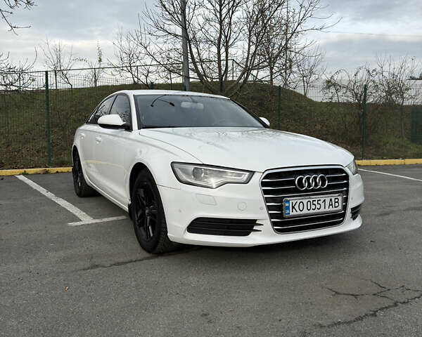 Белый Ауди А6, объемом двигателя 1.97 л и пробегом 240 тыс. км за 14000 $, фото 1 на Automoto.ua