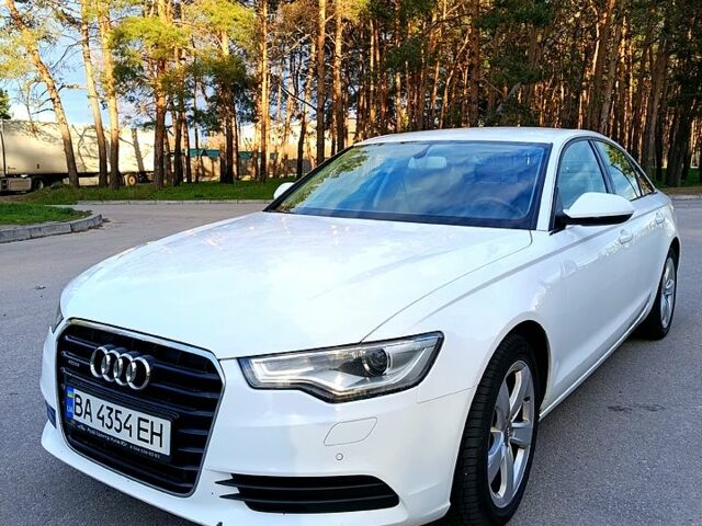 Белый Ауди А6, объемом двигателя 3 л и пробегом 218 тыс. км за 11500 $, фото 1 на Automoto.ua