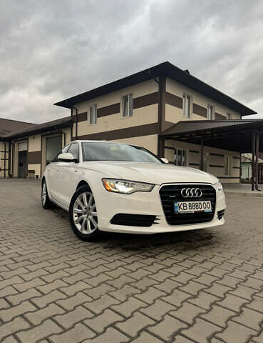 Белый Ауди А6, объемом двигателя 3 л и пробегом 169 тыс. км за 13800 $, фото 1 на Automoto.ua