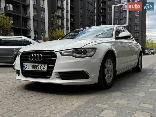 Белый Ауди А6, объемом двигателя 1.98 л и пробегом 180 тыс. км за 12500 $, фото 1 на Automoto.ua