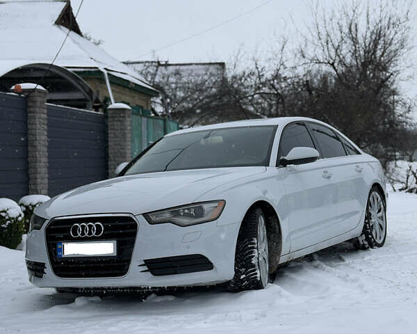 Белый Ауди А6, объемом двигателя 1.98 л и пробегом 239 тыс. км за 15500 $, фото 1 на Automoto.ua