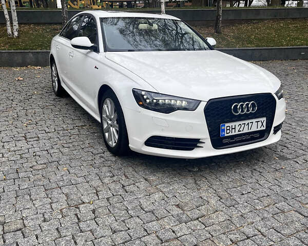 Белый Ауди А6, объемом двигателя 3 л и пробегом 205 тыс. км за 13000 $, фото 1 на Automoto.ua