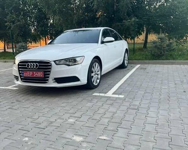 Білий Ауді А6, об'ємом двигуна 1.98 л та пробігом 263 тис. км за 12800 $, фото 1 на Automoto.ua