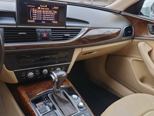 Белый Ауди А6, объемом двигателя 2 л и пробегом 225 тыс. км за 16300 $, фото 1 на Automoto.ua