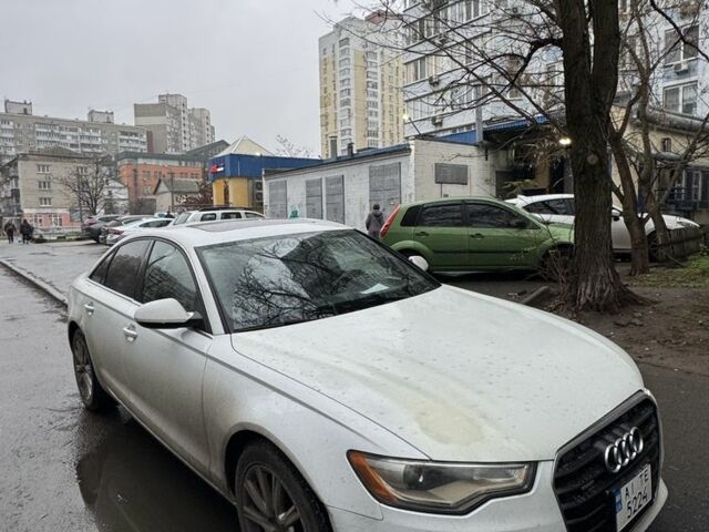 Білий Ауді А6, об'ємом двигуна 3 л та пробігом 198 тис. км за 10000 $, фото 1 на Automoto.ua