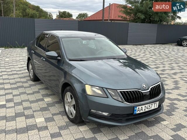 Белый Ауди А6, объемом двигателя 3 л и пробегом 181 тыс. км за 16555 $, фото 1 на Automoto.ua