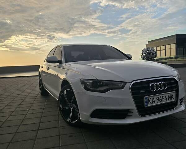 Белый Ауди А6, объемом двигателя 2 л и пробегом 201 тыс. км за 14000 $, фото 1 на Automoto.ua