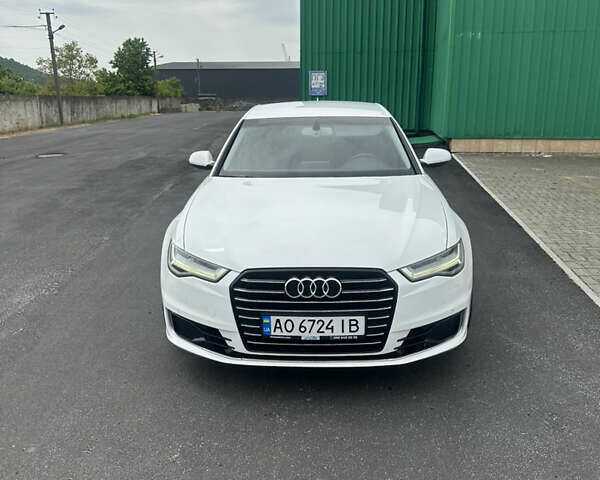 Белый Ауди А6, объемом двигателя 1.8 л и пробегом 212 тыс. км за 17700 $, фото 1 на Automoto.ua