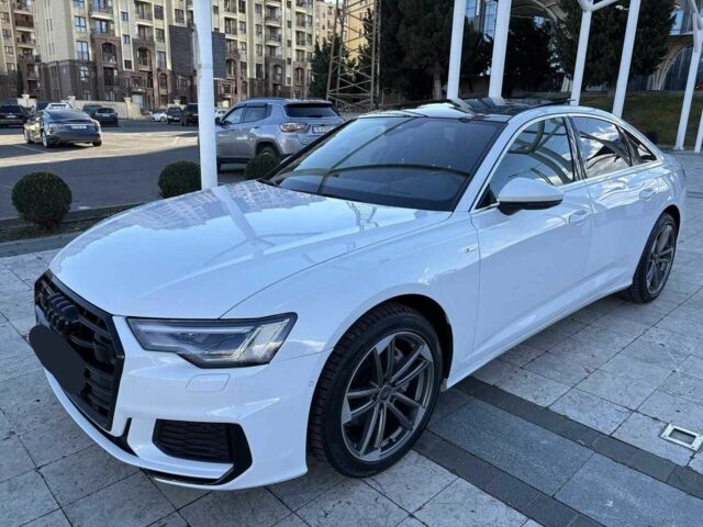 Белый Ауди А6, объемом двигателя 2 л и пробегом 100 тыс. км за 22000 $, фото 1 на Automoto.ua