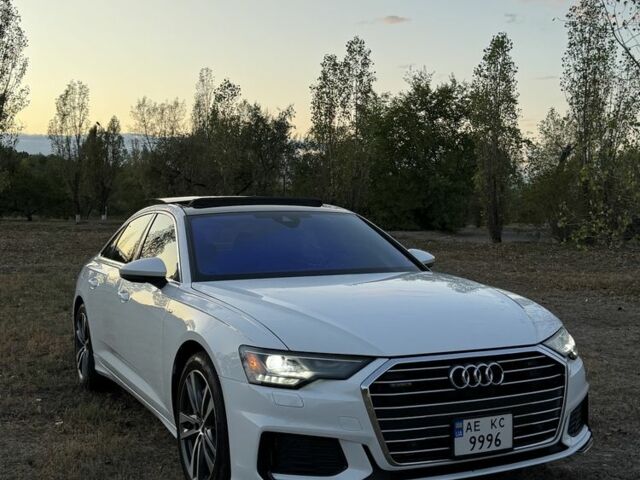 Белый Ауди А6, объемом двигателя 3 л и пробегом 145 тыс. км за 31000 $, фото 1 на Automoto.ua
