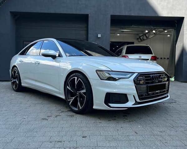 Белый Ауди А6, объемом двигателя 1.97 л и пробегом 69 тыс. км за 41500 $, фото 1 на Automoto.ua