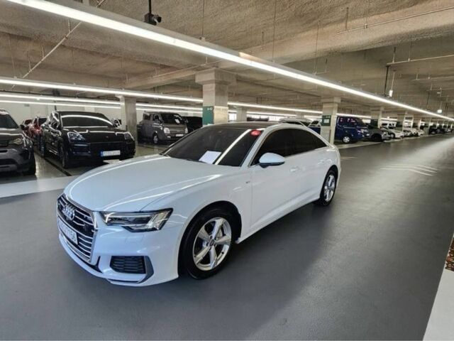 Белый Ауди А6, объемом двигателя 2 л и пробегом 47 тыс. км за 30000 $, фото 1 на Automoto.ua