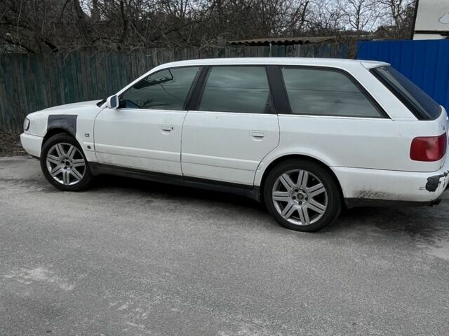 Белый Ауди А6, объемом двигателя 2.6 л и пробегом 330 тыс. км за 2200 $, фото 1 на Automoto.ua