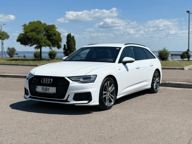 Белый Ауди А6, объемом двигателя 3 л и пробегом 220 тыс. км за 36000 $, фото 1 на Automoto.ua