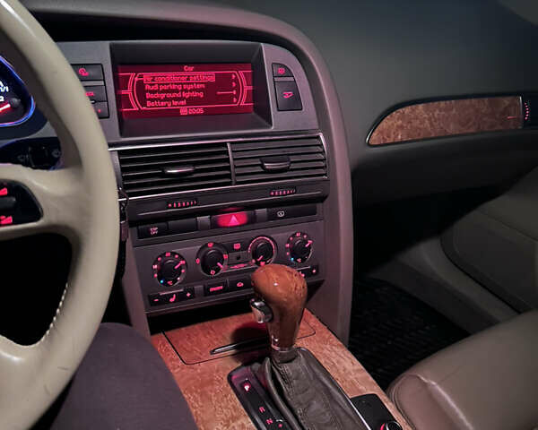 Бежевий Ауді А6, об'ємом двигуна 2.39 л та пробігом 245 тис. км за 6500 $, фото 1 на Automoto.ua