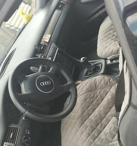 Черный Ауди А6, объемом двигателя 1.78 л и пробегом 284 тыс. км за 4150 $, фото 1 на Automoto.ua