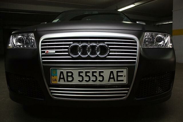 Чорний Ауді А6, об'ємом двигуна 1.8 л та пробігом 275 тис. км за 7000 $, фото 1 на Automoto.ua