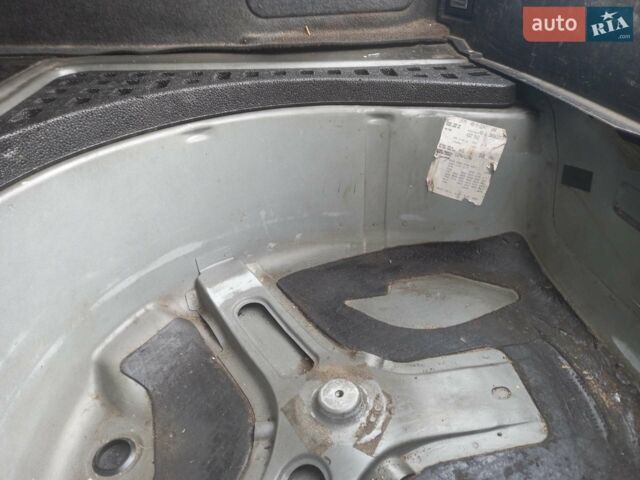 Черный Ауди А6, объемом двигателя 2.5 л и пробегом 238 тыс. км за 4200 $, фото 1 на Automoto.ua