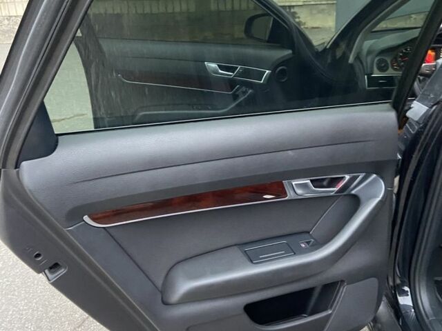 Черный Ауди А6, объемом двигателя 2.4 л и пробегом 197 тыс. км за 7600 $, фото 1 на Automoto.ua