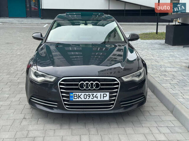 Черный Ауди А6, объемом двигателя 1.98 л и пробегом 260 тыс. км за 9750 $, фото 1 на Automoto.ua