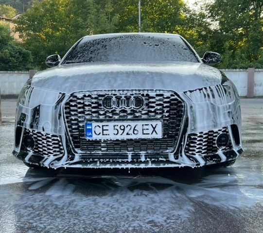 Черный Ауди А6, объемом двигателя 1.98 л и пробегом 177 тыс. км за 12000 $, фото 1 на Automoto.ua