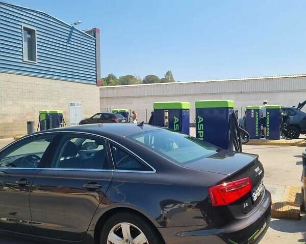 Чорний Ауді А6, об'ємом двигуна 3 л та пробігом 140 тис. км за 19815 $, фото 1 на Automoto.ua