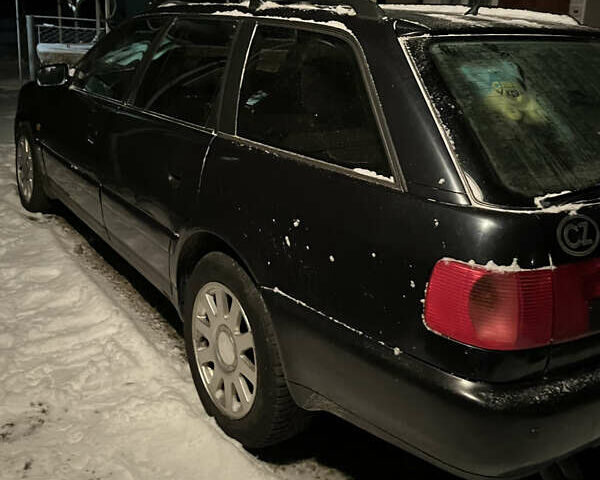 Черный Ауди А6, объемом двигателя 2.6 л и пробегом 300 тыс. км за 3500 $, фото 1 на Automoto.ua