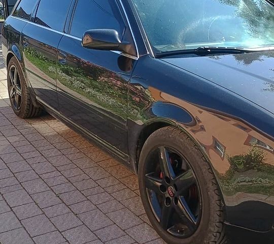Черный Ауди А6, объемом двигателя 2.5 л и пробегом 420 тыс. км за 4500 $, фото 1 на Automoto.ua
