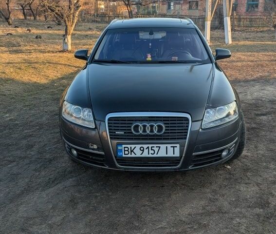 Черный Ауди А6, объемом двигателя 3 л и пробегом 250 тыс. км за 3400 $, фото 1 на Automoto.ua