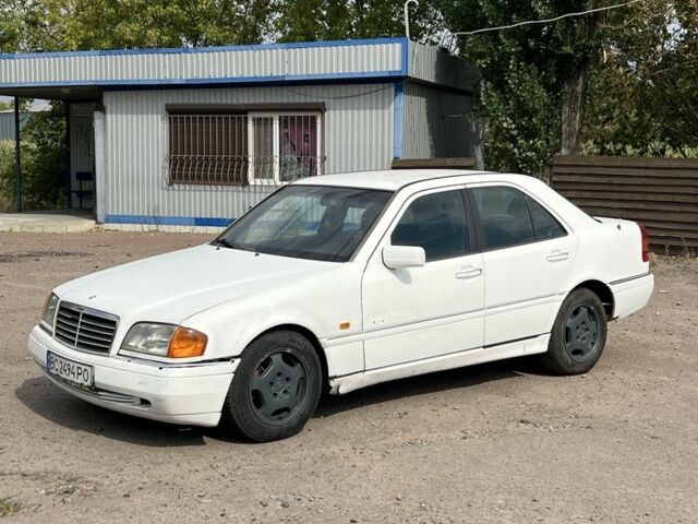 Черный Ауди А6, объемом двигателя 2 л и пробегом 270 тыс. км за 10520 $, фото 1 на Automoto.ua