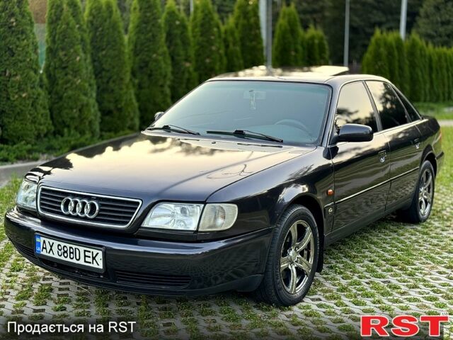 Фиолетовый Ауди А6, объемом двигателя 2.6 л и пробегом 300 тыс. км за 3500 $, фото 1 на Automoto.ua