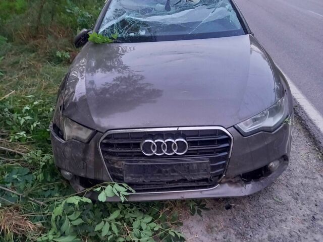 Коричневий Ауді А6, об'ємом двигуна 2 л та пробігом 328 тис. км за 7100 $, фото 1 на Automoto.ua