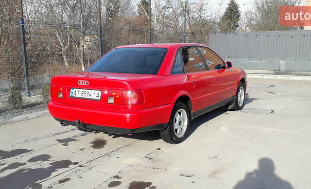 Красный Ауди А6, объемом двигателя 1.8 л и пробегом 295 тыс. км за 3900 $, фото 1 на Automoto.ua