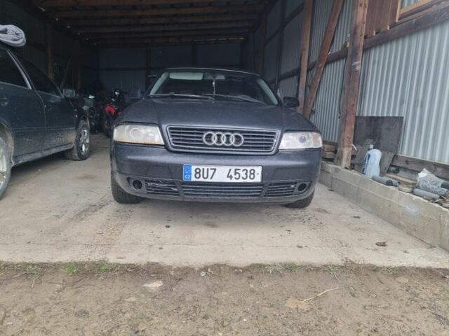 Червоний Ауді А6, об'ємом двигуна 2 л та пробігом 301 тис. км за 1598 $, фото 1 на Automoto.ua