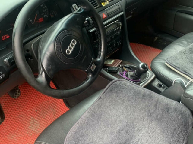 Ауди А6, объемом двигателя 2.5 л и пробегом 270 тыс. км за 4000 $, фото 1 на Automoto.ua